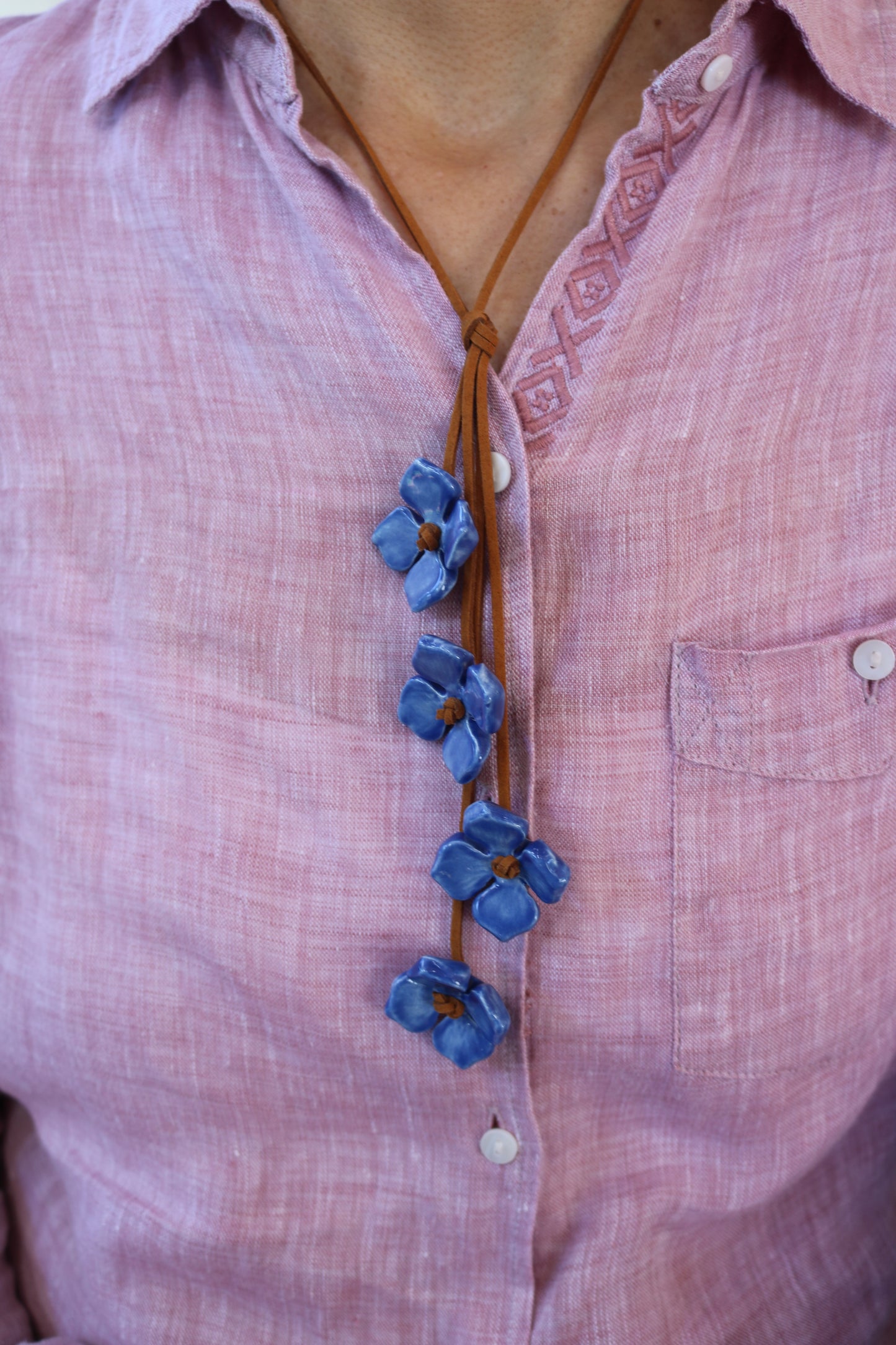 Collar Love con cuerda